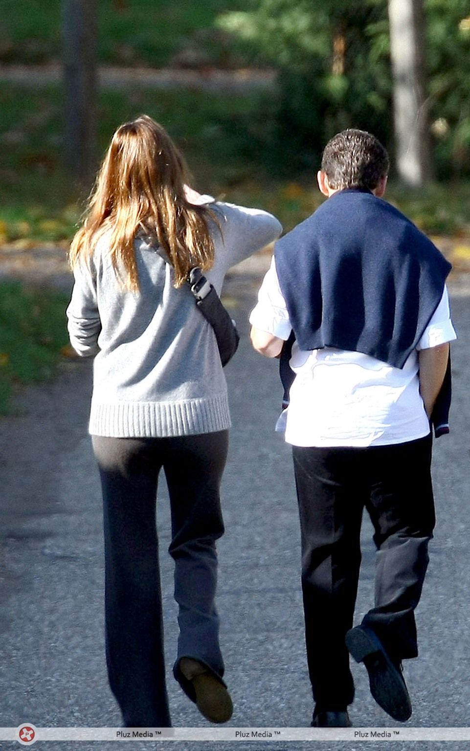 Nicolas Sarkozy and wife Carla Bruni taking a stroll with Giulia | Picture 113934